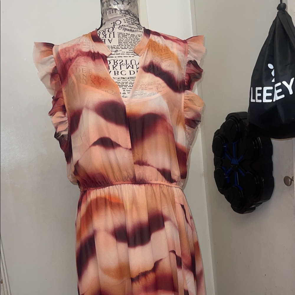 Steve Madden Allegra Dress in Rose Water Patterned Midi Dress - Picture 4 of 5